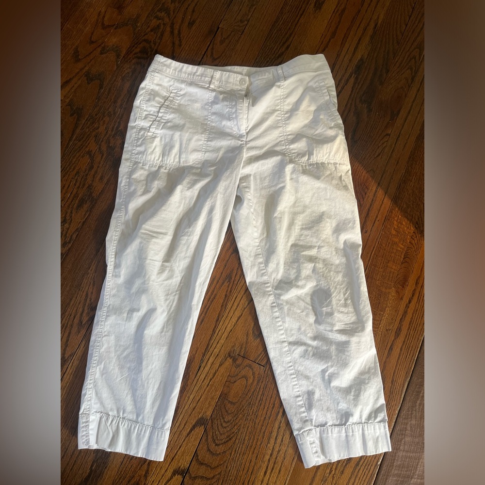 Chicos women’s linen capris